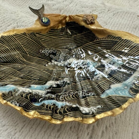 Hand made Decoupage Scallop Shell Trinket Dish First Wave Mermaid Tail - Picture 3 of 7